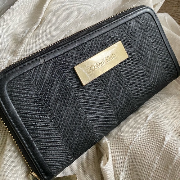 Calvin Klein wallet - Picture 2 of 4